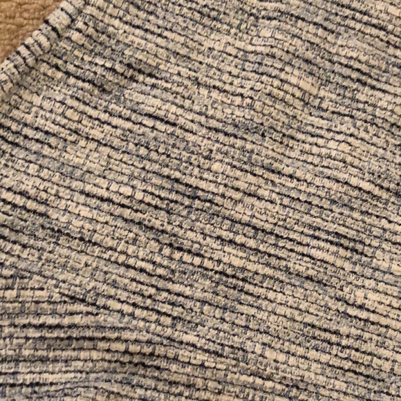 Blue and White tweed skirt - Picture 2 of 6